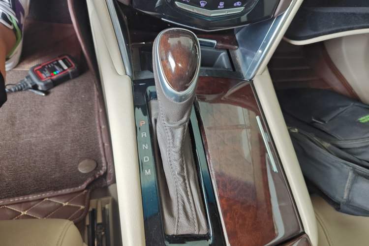 Used Cadillac XTS 2016 28T Elite Edition Gear Lever