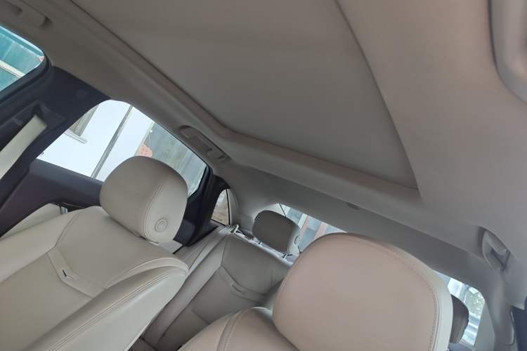 Used Cadillac XTS 2016 28T Elite Edition Headliner