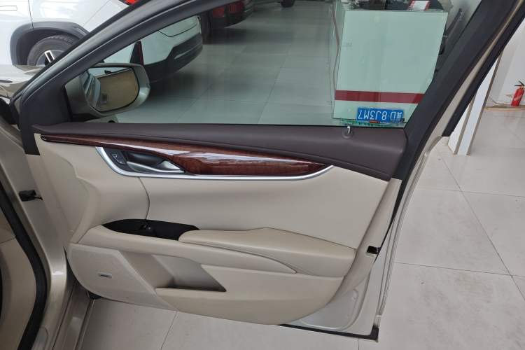 Used Cadillac XTS 2016 28T Elite Edition Interior 5
