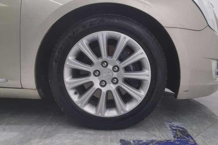 Used Cadillac XTS 2016 28T Elite Edition Left Front Wheel Hub