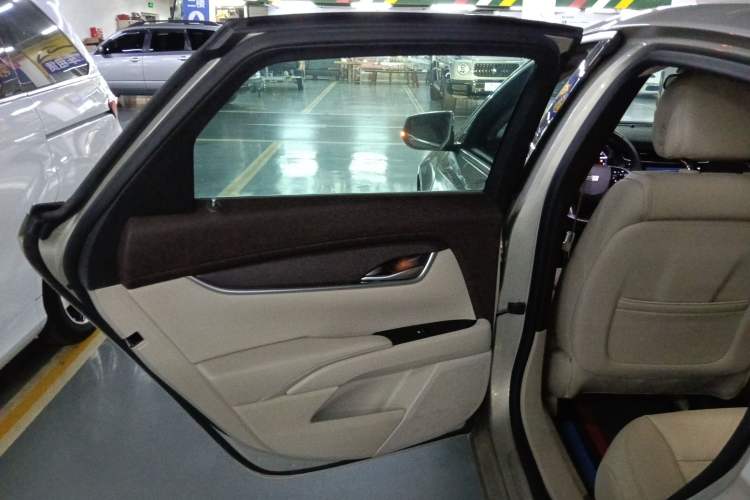 Used Cadillac XTS 2016 28T Tech Edition Left Rear Door Interior