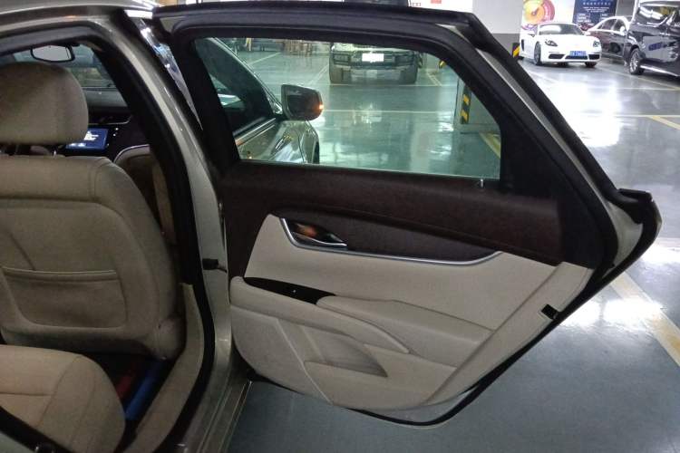 Used Cadillac XTS 2016 28T Tech Edition Right Rear Door Interior