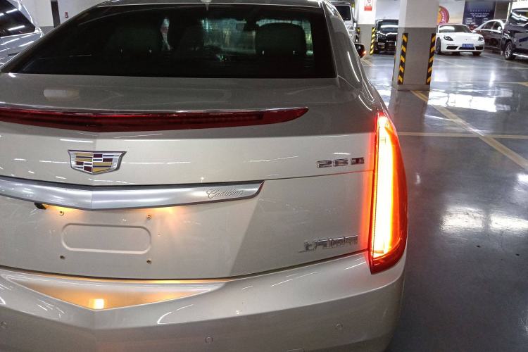 Used Cadillac XTS 2016 28T Tech Edition Right Rear Taillight