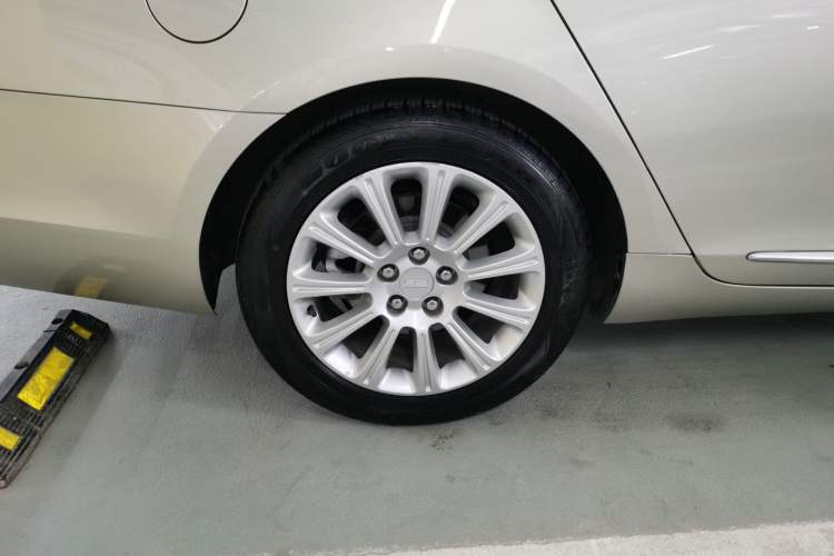 Used Cadillac XTS 2016 28T Tech Edition Right Rear Wheel Hub