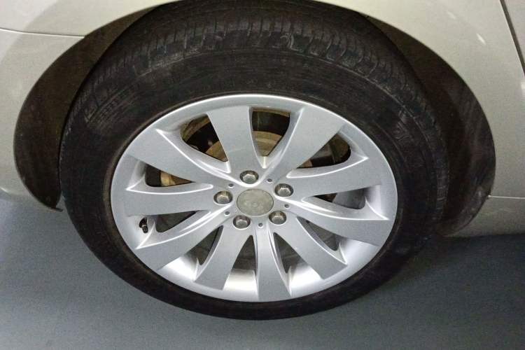 Used Cadillac XTS 2016 28T Tech Edition Right Rear Wheel Hub