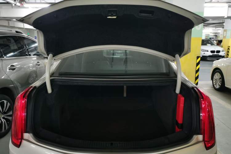 Used Cadillac XTS 2016 28T Tech Edition Trunk