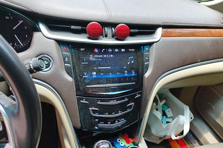 Used Cadillac XTS 2017 28T Elite Model Audio And AC Panel