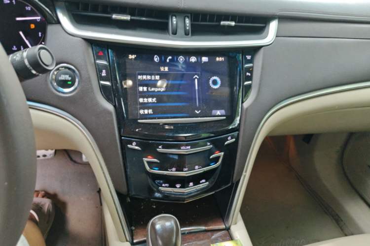 Used Cadillac XTS 2017 28T Tech Edition Audio And AC Panel