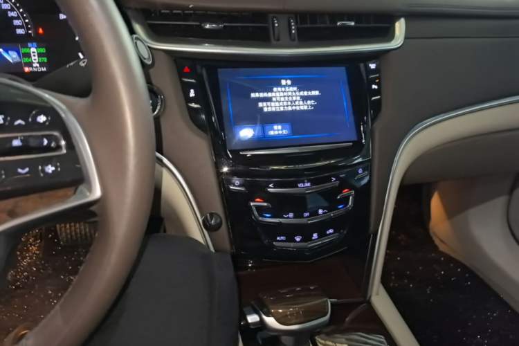 Used Cadillac XTS 2017 28T Elite Model Audio And AC Panel