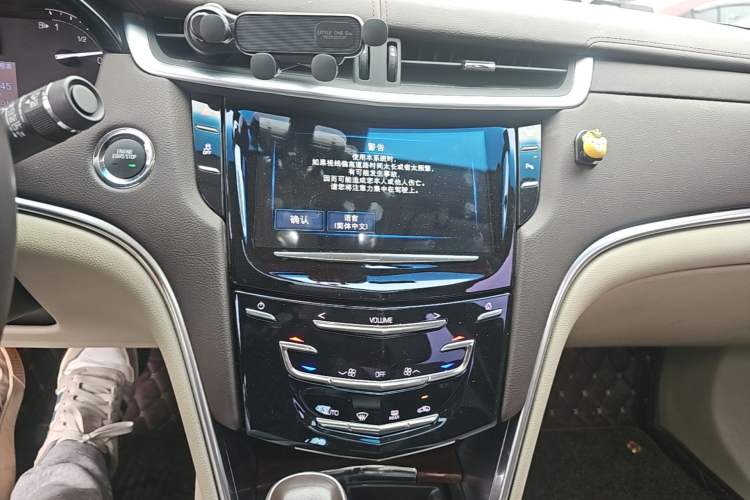 Used Cadillac XTS 2017 28T Tech Edition Audio And AC Panel