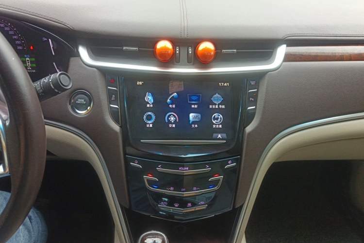 Used Cadillac XTS 2017 28T Elite Model Audio And AC Panel