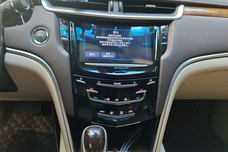 Used Cadillac XTS 2017 28T Elite Model Audio And AC Panel
