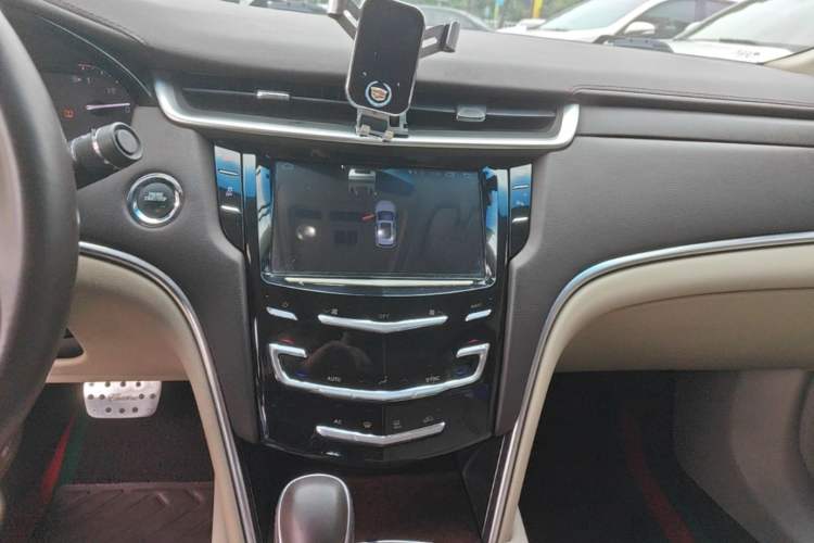 Used Cadillac XTS 2017 28T Tech Edition Audio And AC Panel