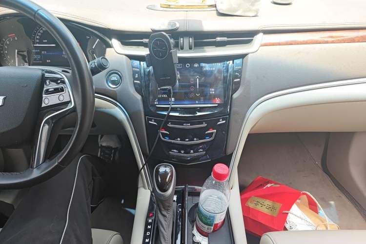 Used Cadillac XTS 2017 28T Elite Model Audio And AC Panel