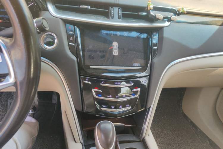 Used Cadillac XTS 2017 28T Tech Edition Audio And AC Panel
