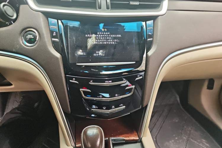 Used Cadillac XTS 2017 28T Tech Edition Audio And AC Panel
