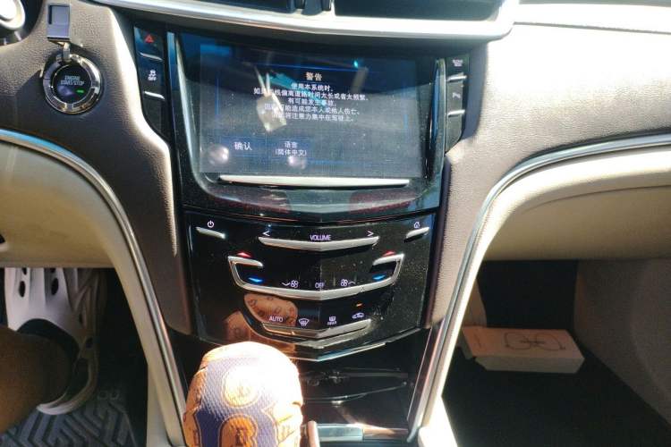 Used Cadillac XTS 2017 28T Tech Edition Audio And AC Panel