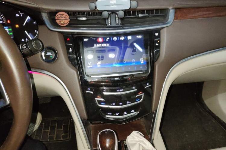 Used Cadillac XTS 2017 28T Elite Model Audio And AC Panel