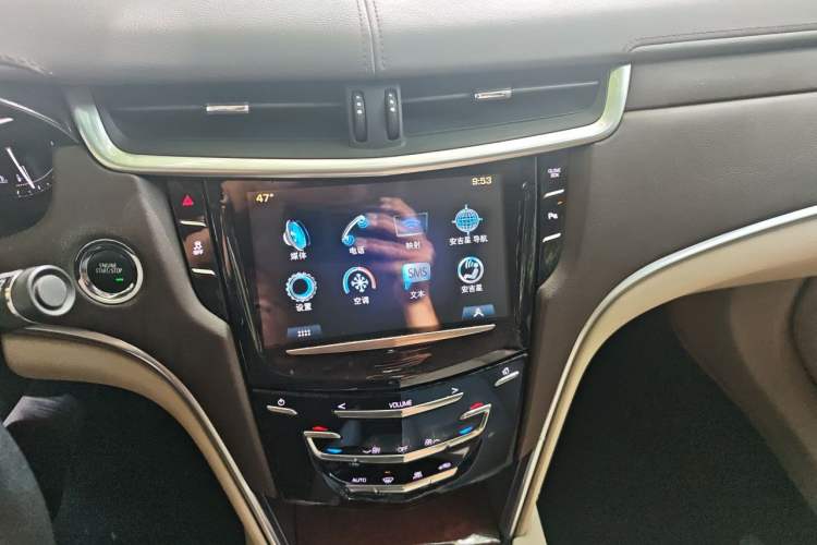 Used Cadillac XTS 2017 28T Tech Edition Audio And AC Panel