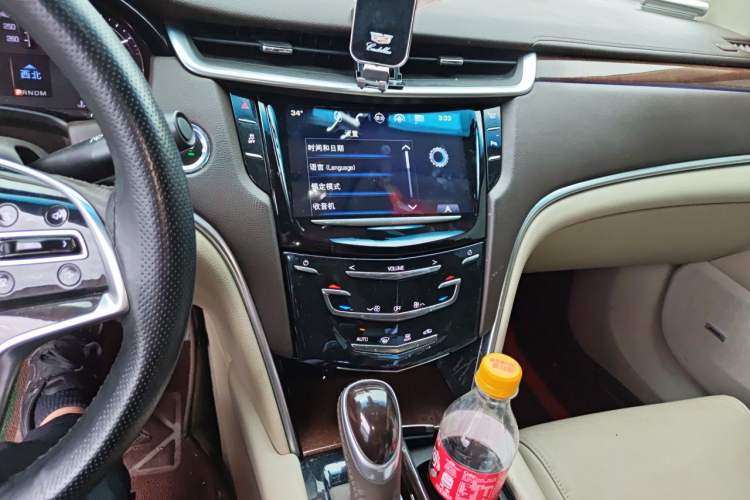 Used Cadillac XTS 2017 28T Elite Model Audio And AC Panel