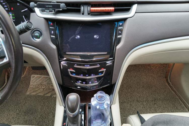 Used Cadillac XTS 2017 28T Tech Edition Audio And AC Panel