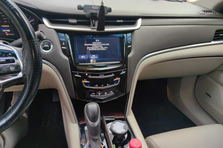 Used Cadillac XTS 2017 28T Tech Edition Audio And AC Panel