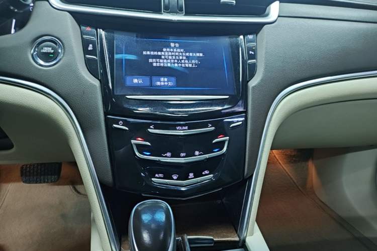 Used Cadillac XTS 2017 28T Tech Edition Audio And AC Panel
