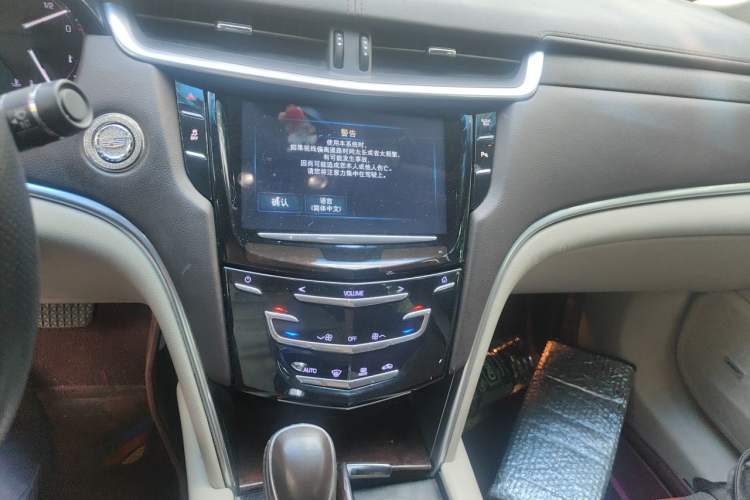 Used Cadillac XTS 2017 28T Tech Edition Audio And AC Panel