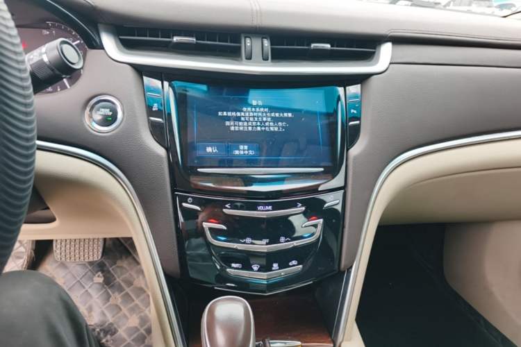 Used Cadillac XTS 2017 28T Tech Edition Audio And AC Panel