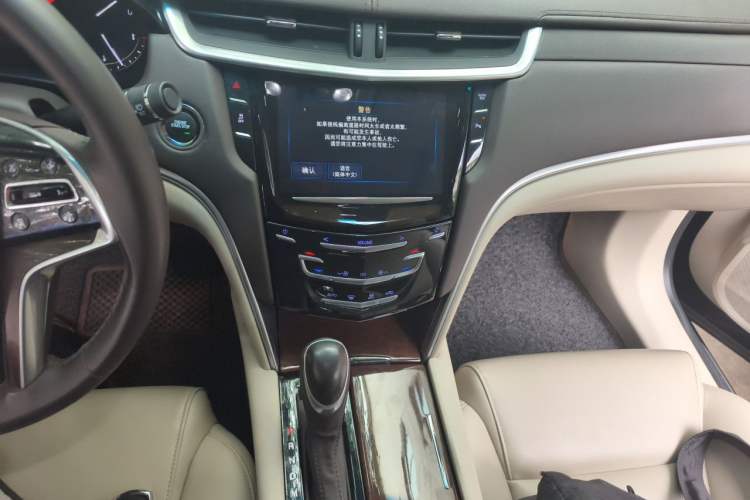 Used Cadillac XTS 2017 28T Tech Edition Audio And AC Panel