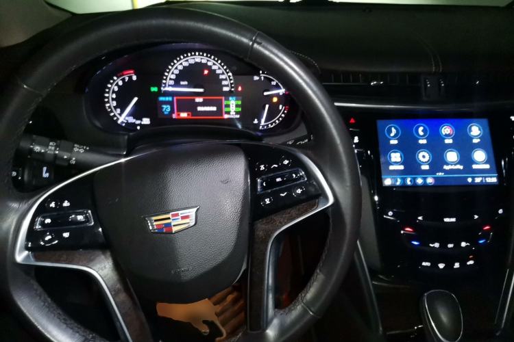 Used Cadillac XTS 2017 28T Tech Edition Center Console