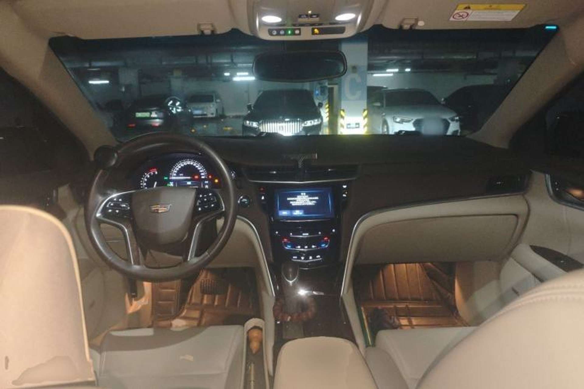 Used Cadillac XTS 2017 28T Tech Edition Center Console