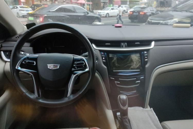Used Cadillac XTS 2017 28T Tech Edition Center Console