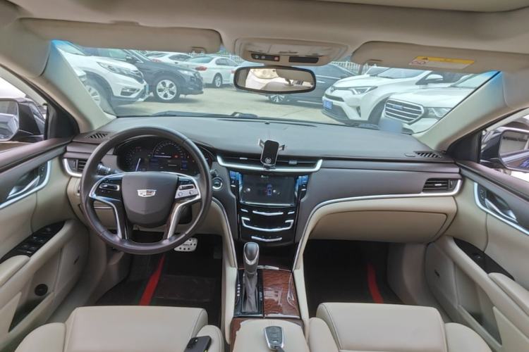 Used Cadillac XTS 2017 28T Tech Edition Center Console