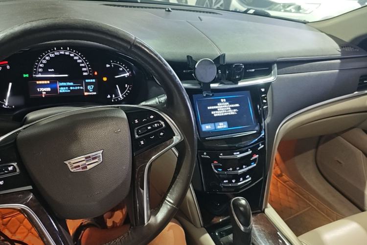 Used Cadillac XTS 2017 28T Tech Edition Center Console