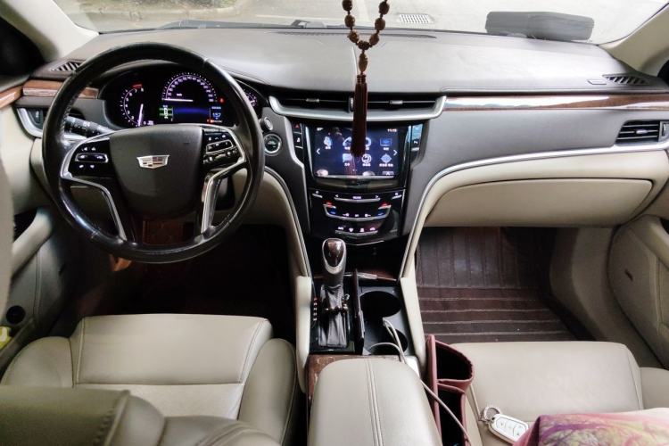 Used Cadillac XTS 2017 28T Elite Model Center Console