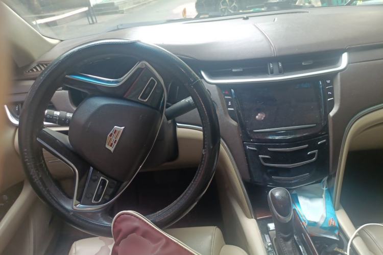 Used Cadillac XTS 2017 28T Tech Edition Center Console