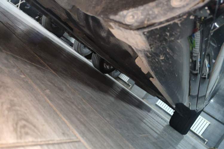 Used Cadillac XTS 2017 28T Elite Model Chassis Front Left