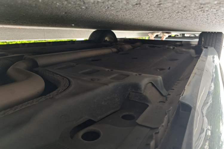 Used Cadillac XTS 2017 28T Elite Model Chassis Rear Left