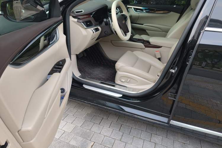 Used Cadillac XTS 2017 28T Elite Model Driver Seat