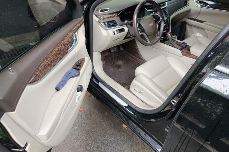 Used Cadillac XTS 2017 28T Tech Edition Driver Seat