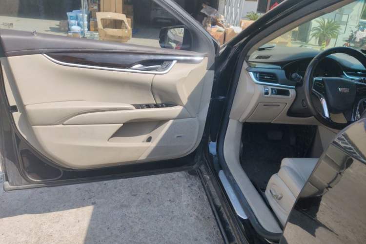 Used Cadillac XTS 2017 28T Tech Edition Driver Seat