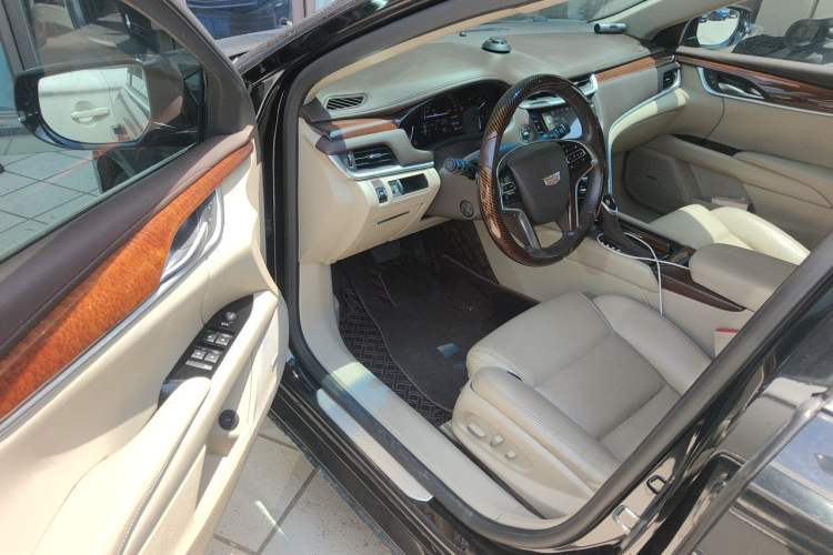 Used Cadillac XTS 2017 28T Elite Model Driver Seat