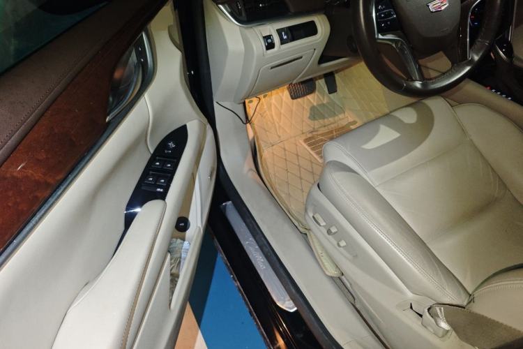 Used Cadillac XTS 2017 28T Elite Model Driver Seat