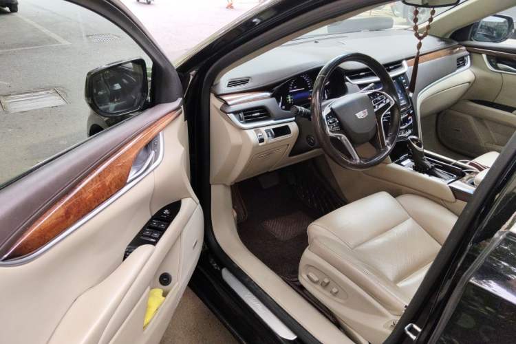 Used Cadillac XTS 2017 28T Elite Model Driver Seat