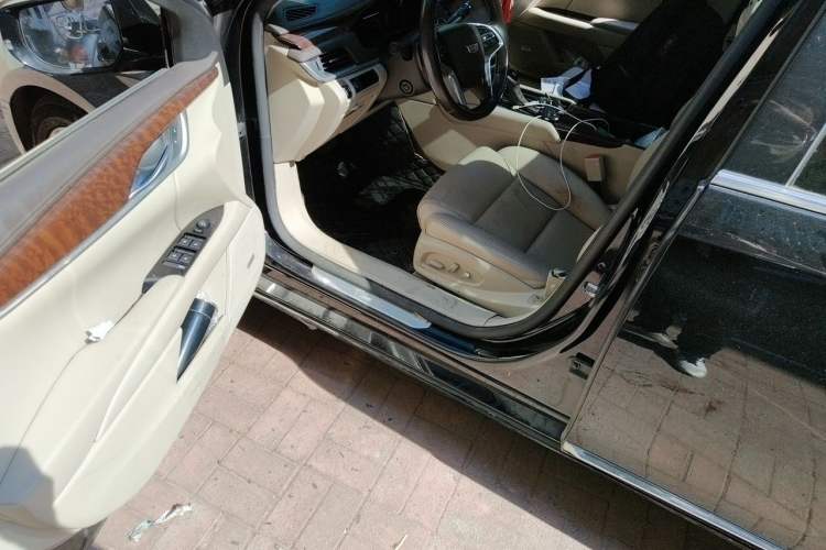 Used Cadillac XTS 2017 28T Elite Model Driver Seat