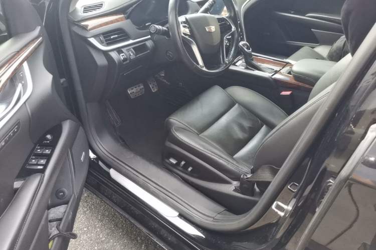 Used Cadillac XTS 2017 28T Luxury Model Driver Seat
