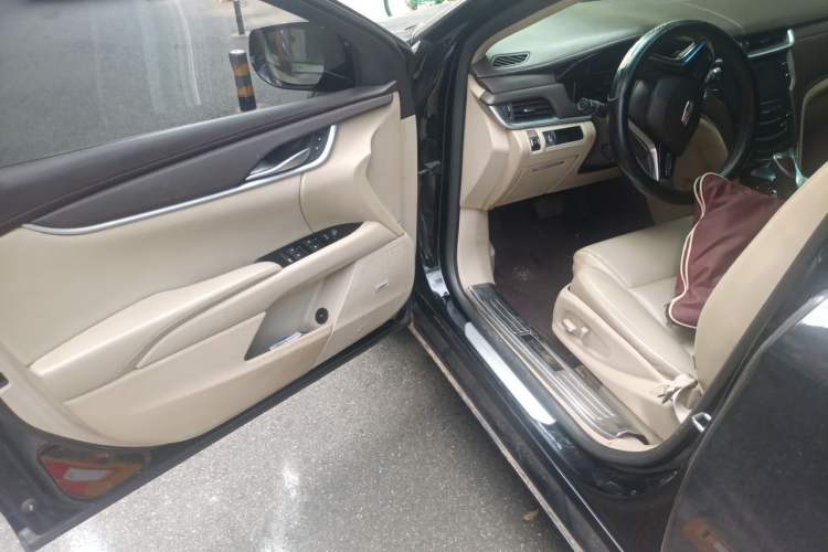 Used Cadillac XTS 2017 28T Tech Edition Driver Seat