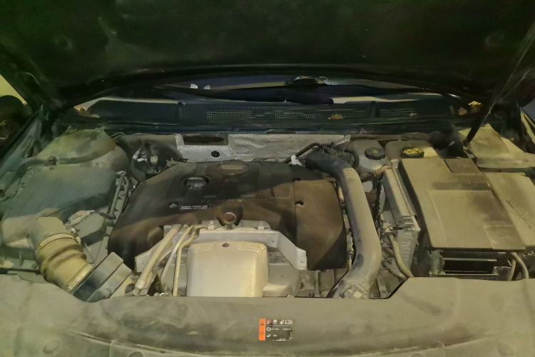 Used Cadillac XTS 2017 28T Tech Edition Engine Bay