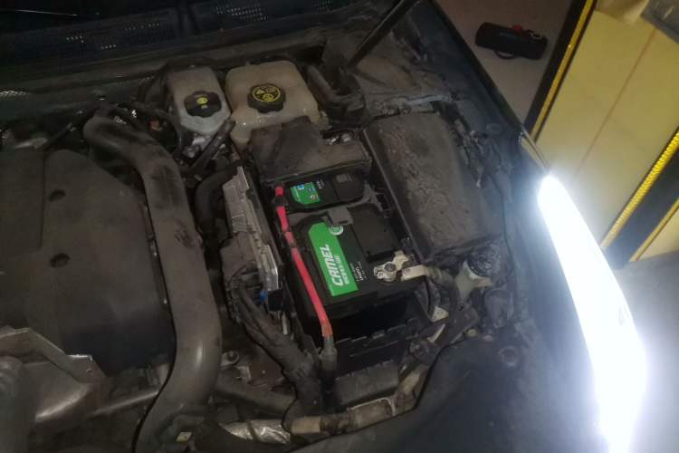 Used Cadillac XTS 2017 28T Tech Edition Engine Bay Left